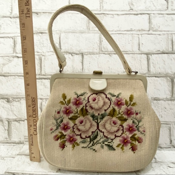 Vintage Beige Floral Needlepoint Clutch Handbag - Picture 3 of 16